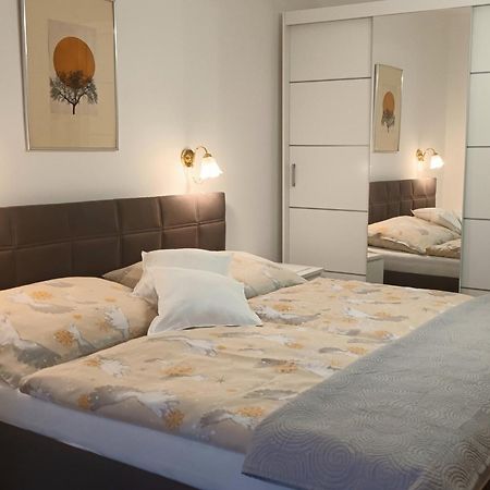 Apartman Alena Karlovy Vary Ngoại thất bức ảnh