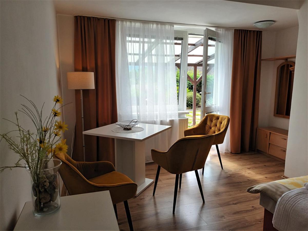 Apartman Alena Karlovy Vary Ngoại thất bức ảnh