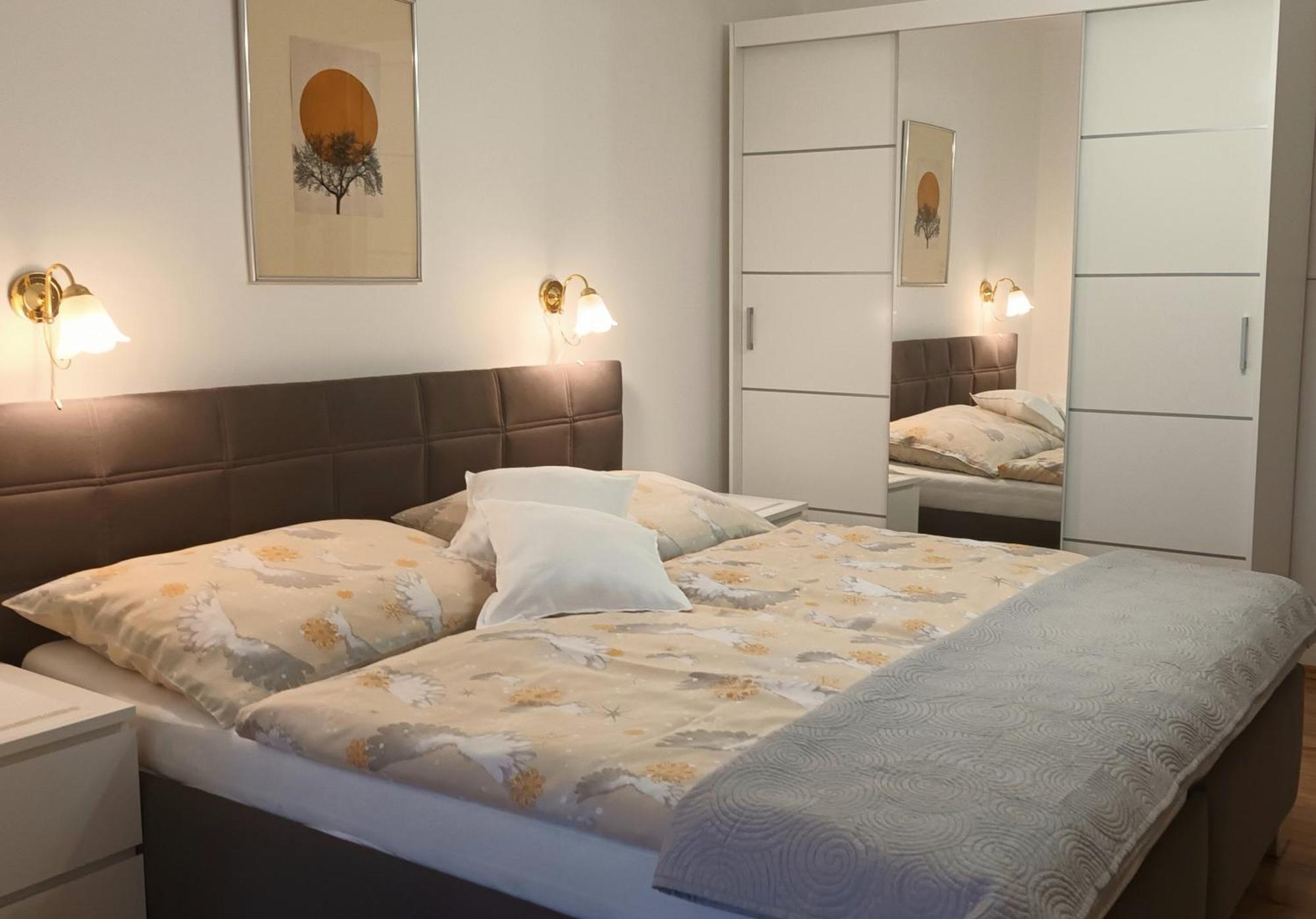 Apartman Alena Karlovy Vary Ngoại thất bức ảnh